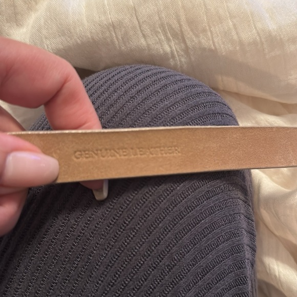 Ann Taylor Metallic Snake Skin Leather Belt - Picture 10 of 11